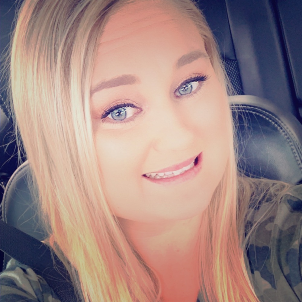 Meet your Posher, Kristin